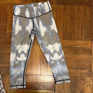 Womenswear vimmia capri leggings g. Very gently worn.